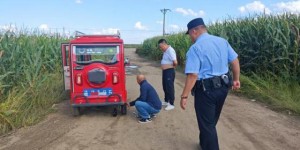 民警巡逻途中伸援手 暖心相助解民忧